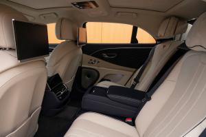 Bentley Flying Spur First Edition 2020 года  (UAE)